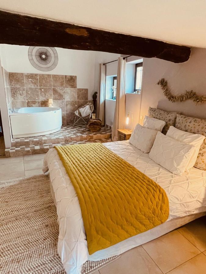 بيرنيه لو فونتينز B&B Temps Suspendu Provence المظهر الخارجي الصورة