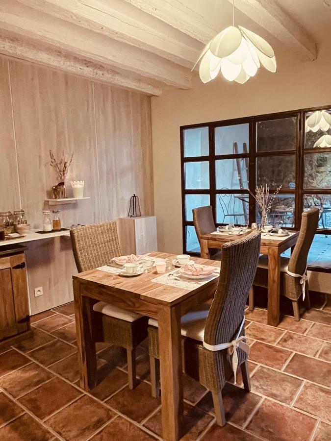 بيرنيه لو فونتينز B&B Temps Suspendu Provence المظهر الخارجي الصورة