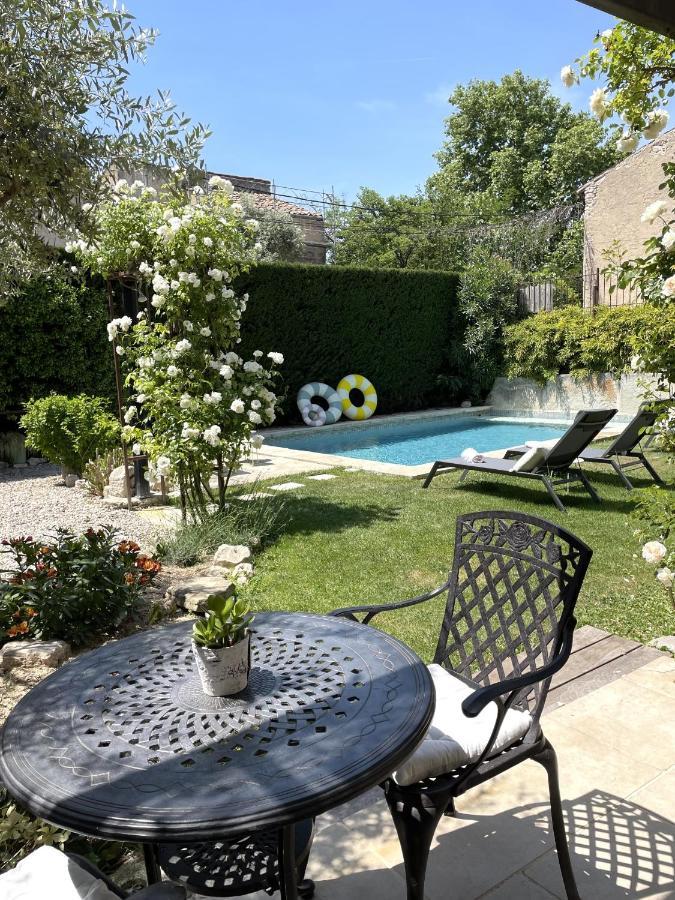 بيرنيه لو فونتينز B&B Temps Suspendu Provence المظهر الخارجي الصورة