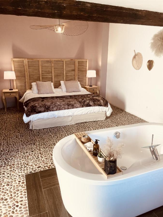 بيرنيه لو فونتينز B&B Temps Suspendu Provence المظهر الخارجي الصورة