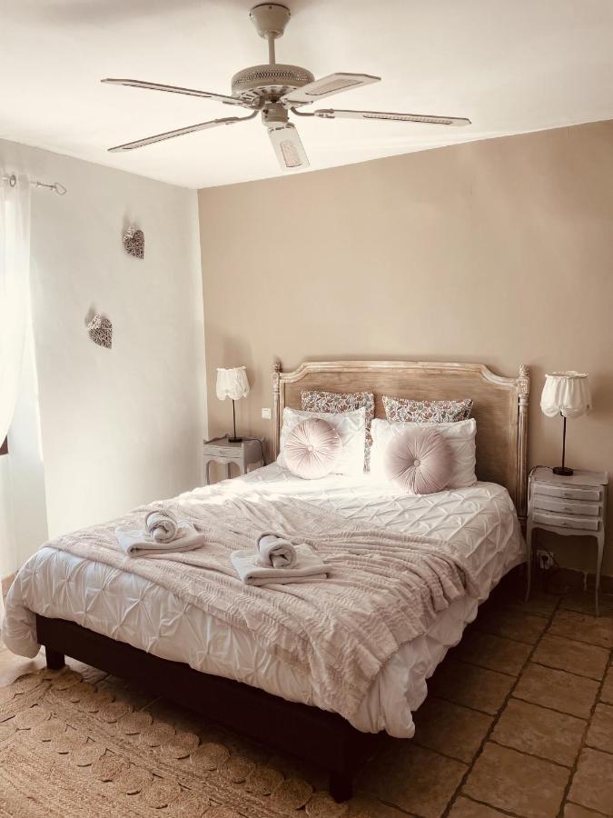 بيرنيه لو فونتينز B&B Temps Suspendu Provence المظهر الخارجي الصورة