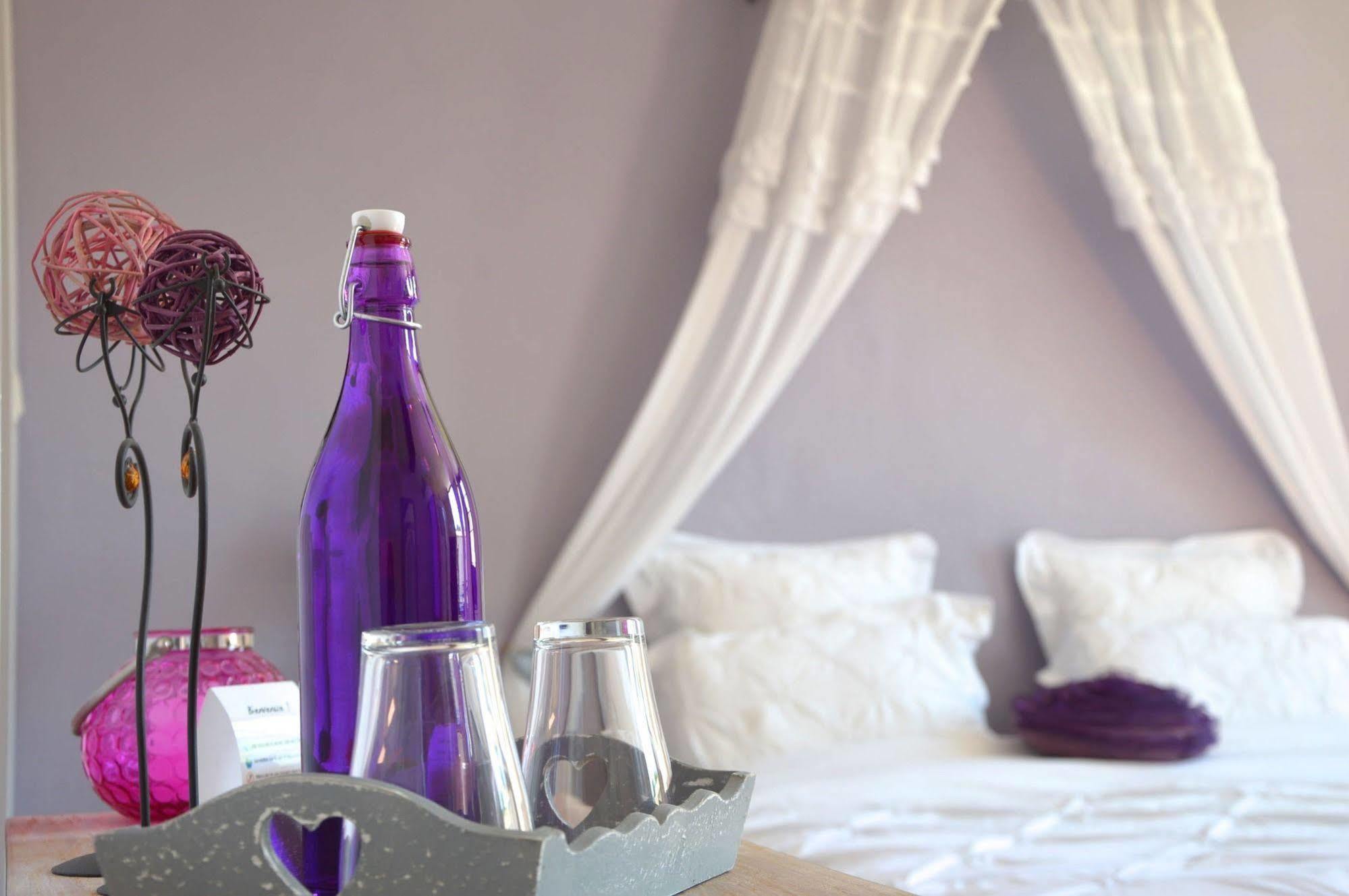 بيرنيه لو فونتينز B&B Temps Suspendu Provence المظهر الخارجي الصورة